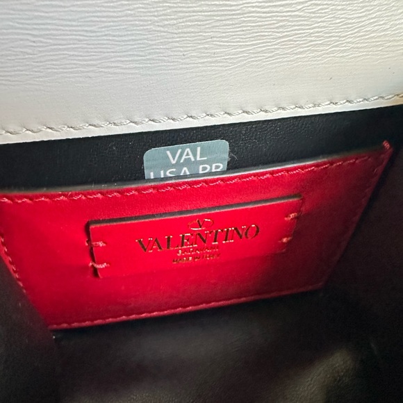Valentino Garvani Vsling micro cross body bag - Picture 5 of 9